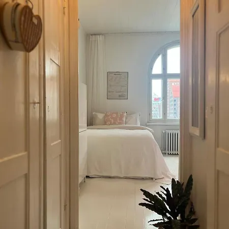 A Stylish Gem By The Sea